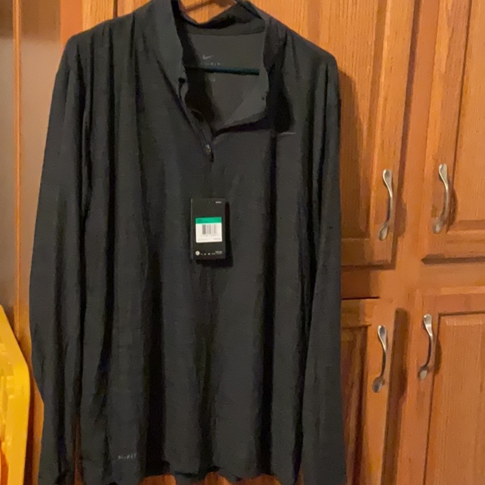 New with tags men’s Nike quarter zip lightweight jacket size XL